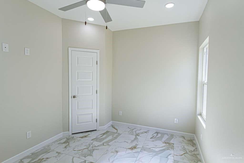 Photo 13 of 405 Emerald Avenue