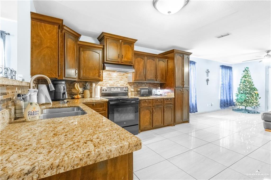 Photo 5 of 2216 Llano Grande Lane