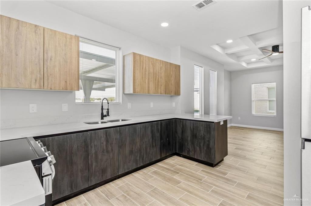 Photo 5 of 101 San Jose Drive #2