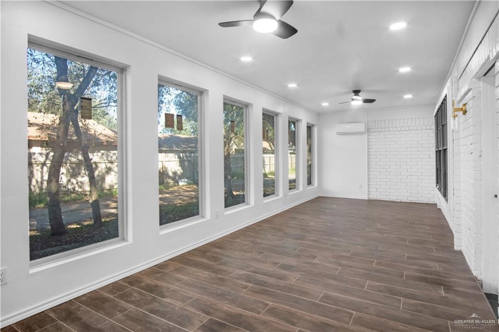Photo 5 of 500 Kerria Avenue