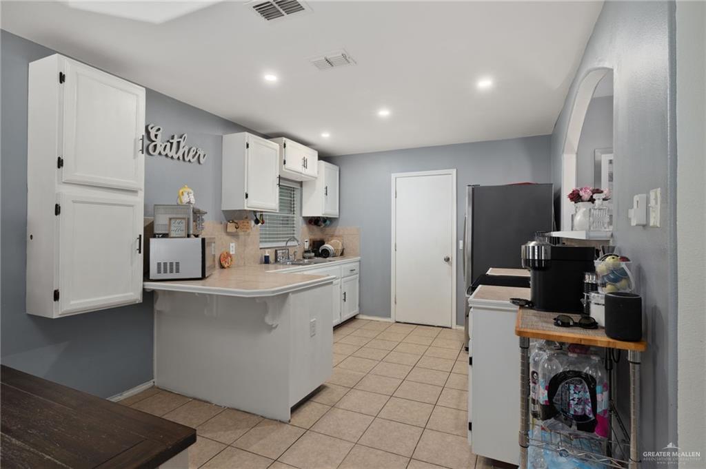 Photo 5 of 4412 Toucan Avenue