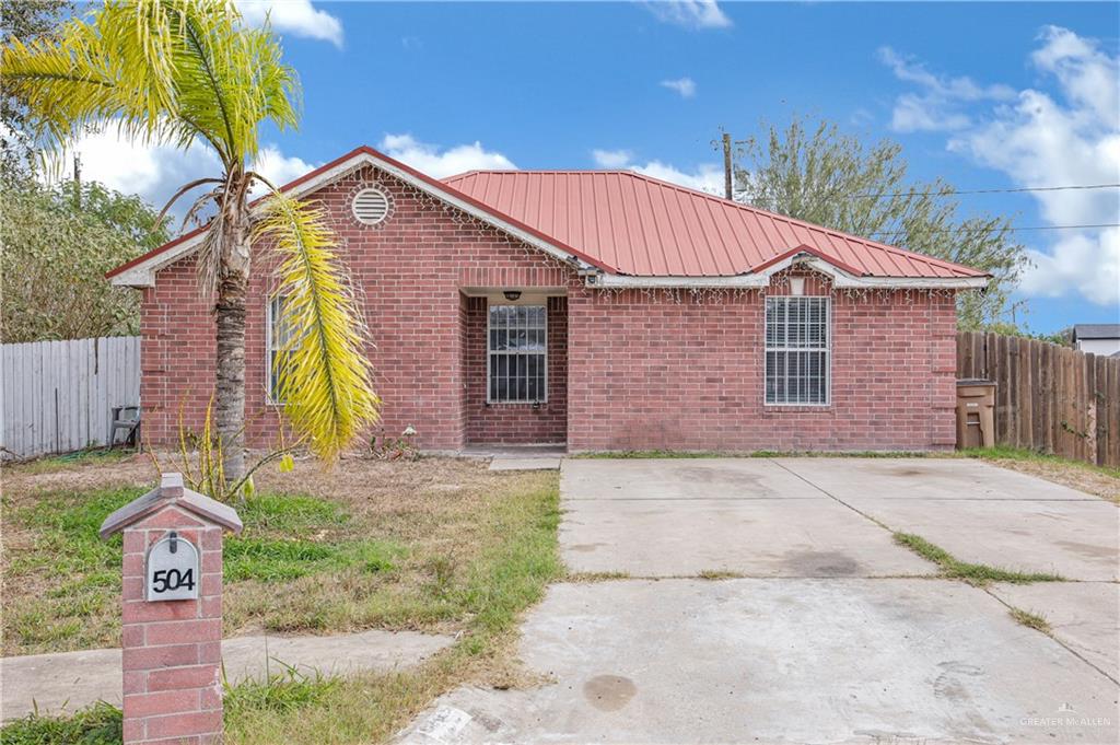 Photo 1 of 504 Rosa Priego Street, Donna