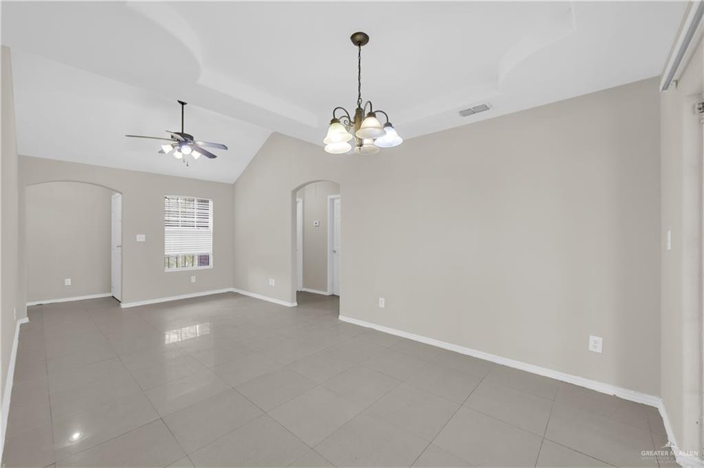 Photo 10 of 504 Rosa Priego Street