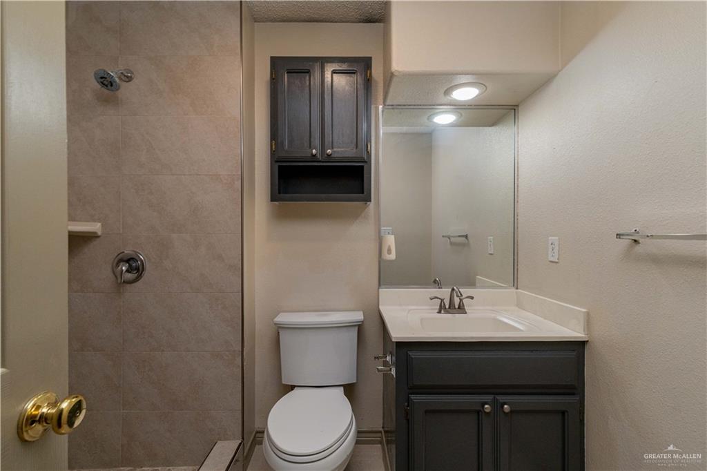 Photo 11 of 2401 I Street