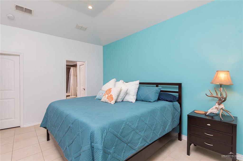 Photo 10 of 301 Houston Street #1403