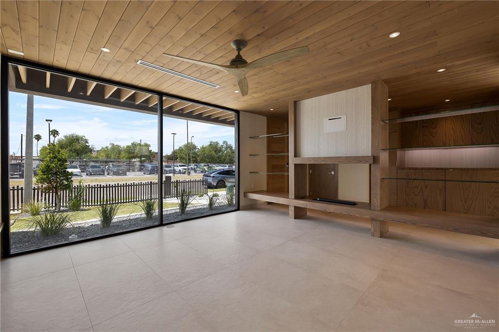 Photo 4 of 1416 7th Avenue
