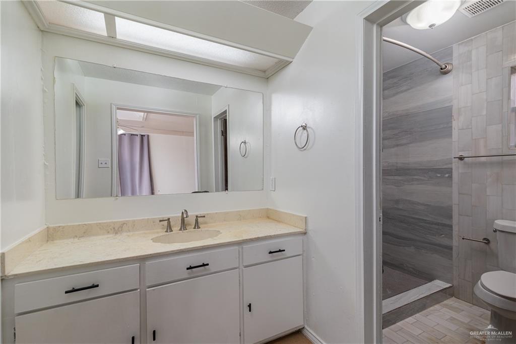 Photo 15 of 2306 Briarwood Drive