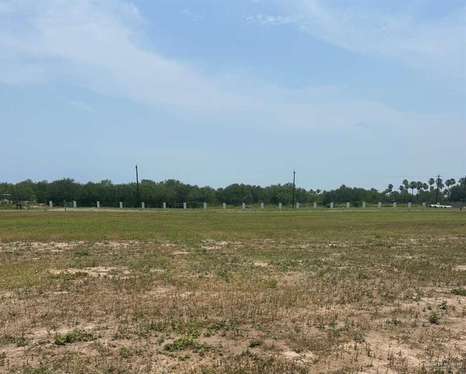 Photo 1 of 3104 Santa Clarita, Weslaco