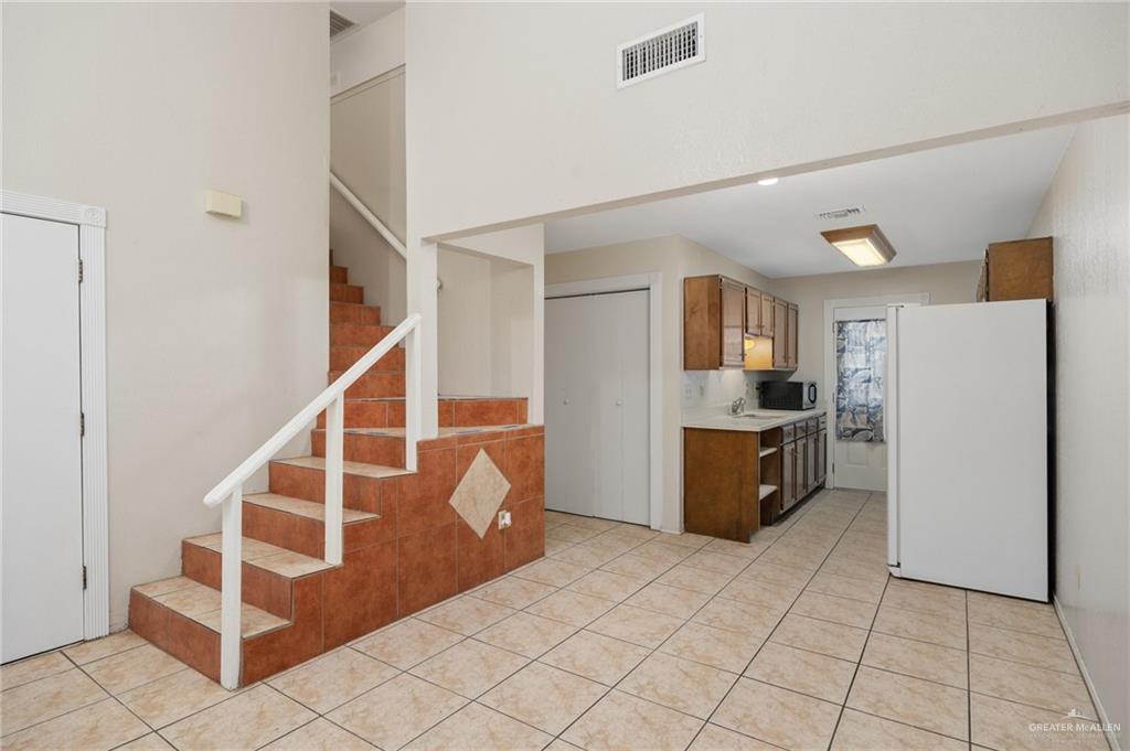 Photo 4 of 1511 Evergreen Avenue