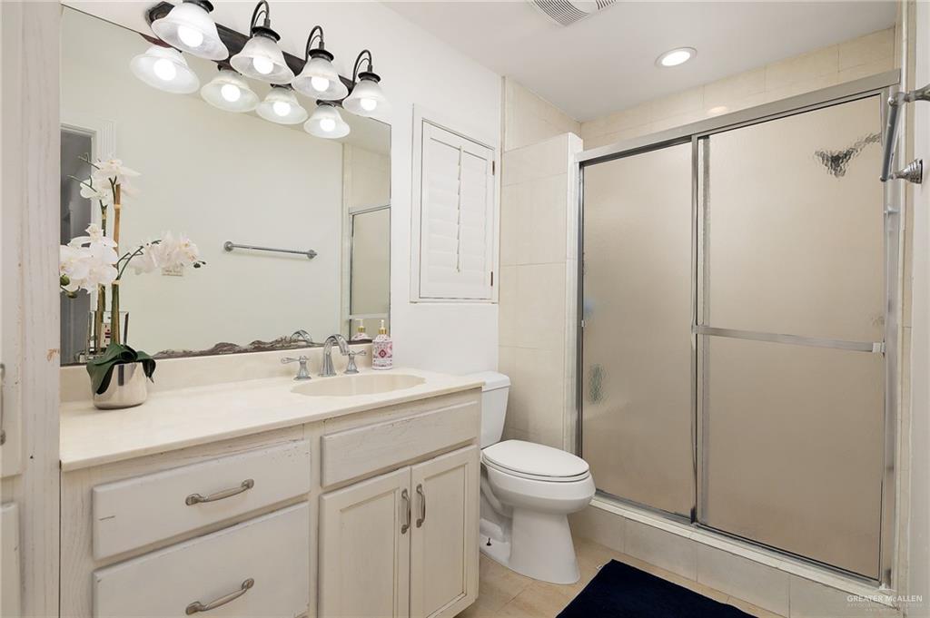 Photo 14 of 1705 Eagle Avenue