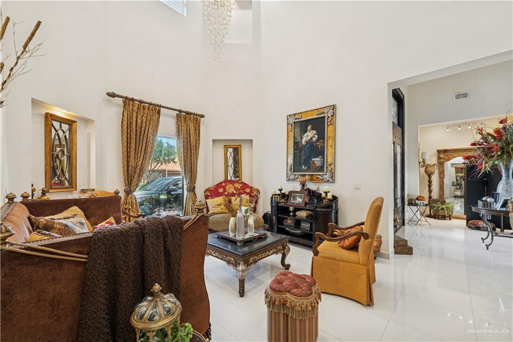 Photo 6 of 3907 El Jardin