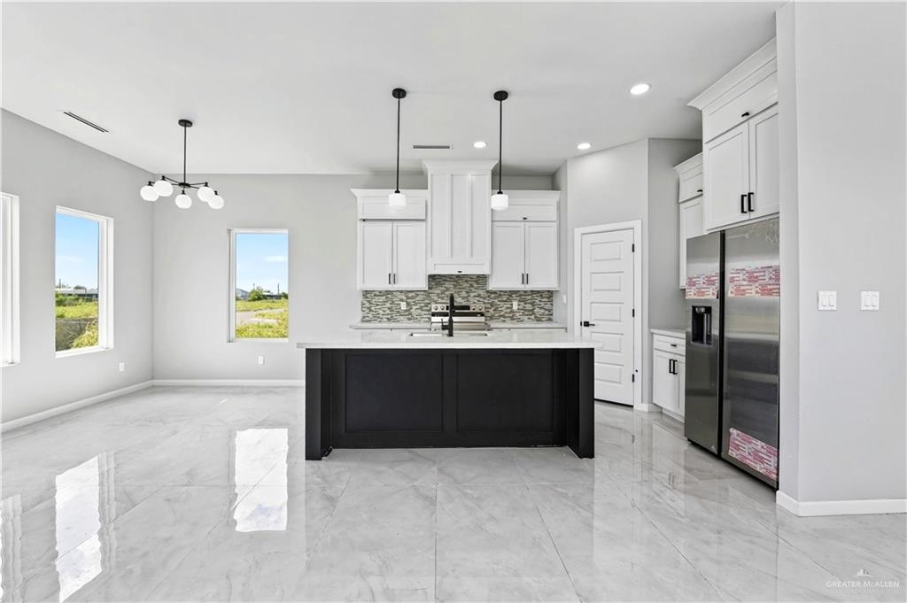Photo 3 of 1825 Alisson Street