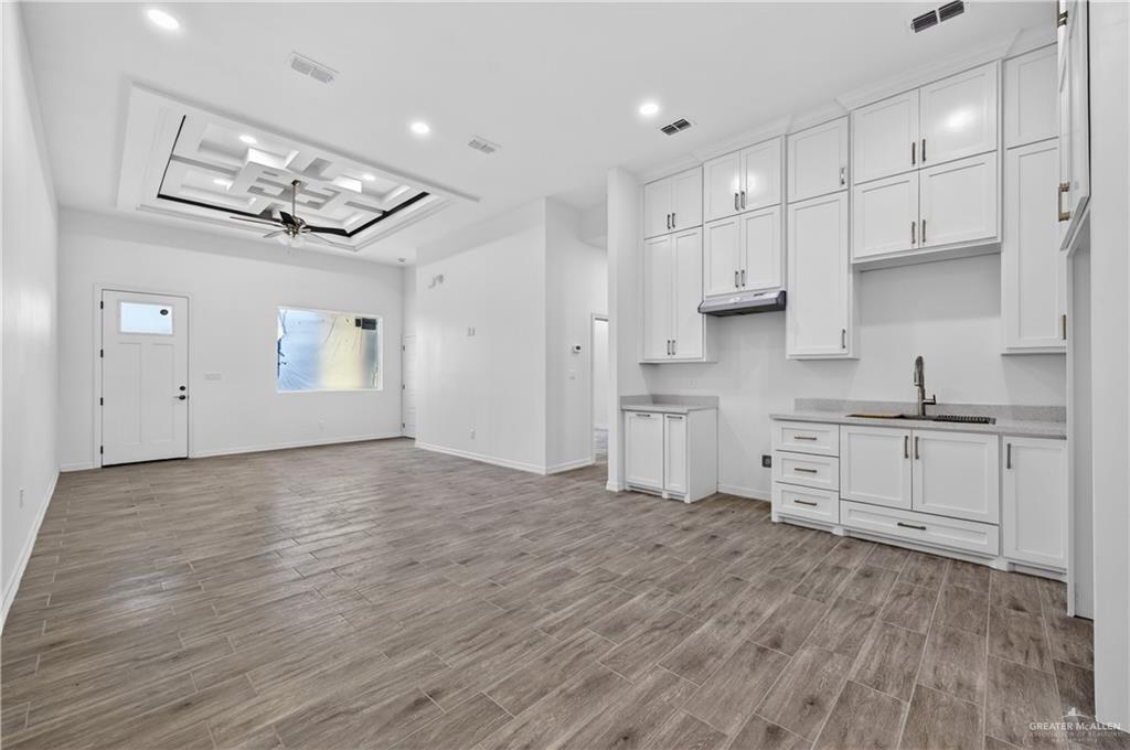 Photo 7 of 707 25th Street