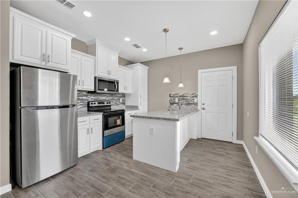 Photo 6 of 1234 Valle Vista Street