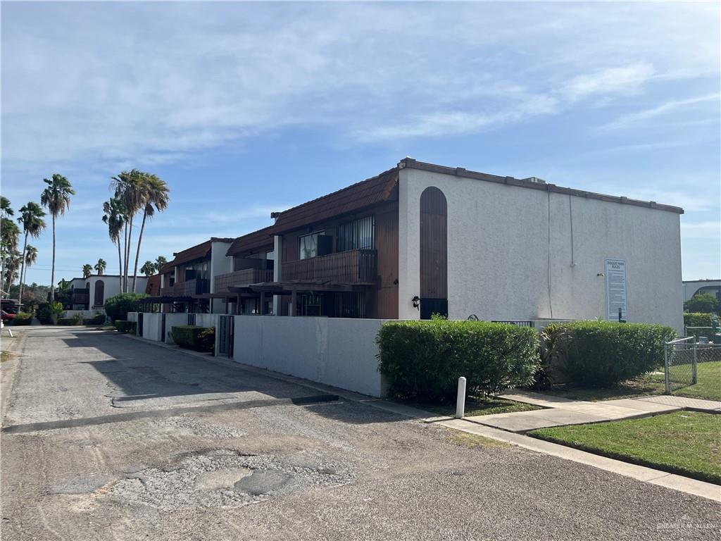 Photo 1 of 401 Boca Chica Boulevard, Brownsville