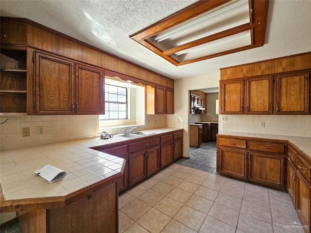 Photo 6 of 7706 Jasman Road