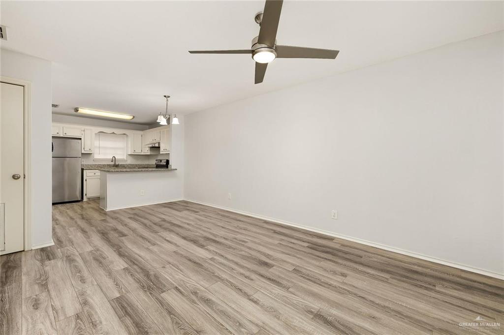 Photo 6 of 417 Ulex Avenue #1
