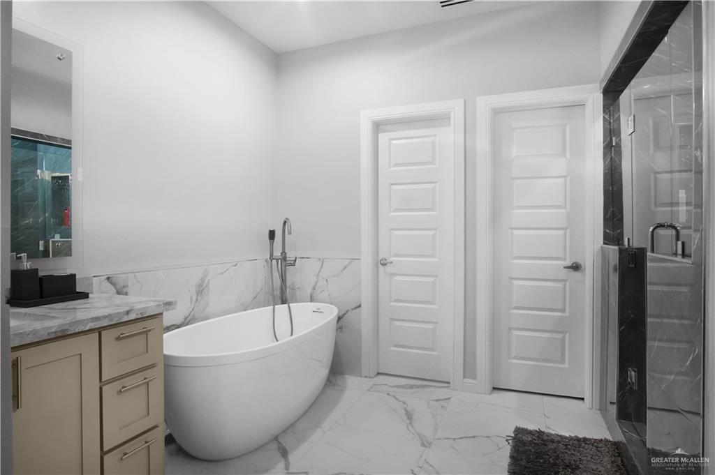 Photo 16 of 1507 Stonegate Drive