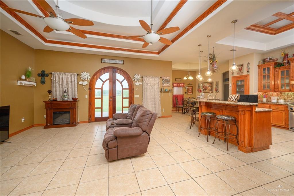 Photo 2 of 4403 Mesquite Avenue