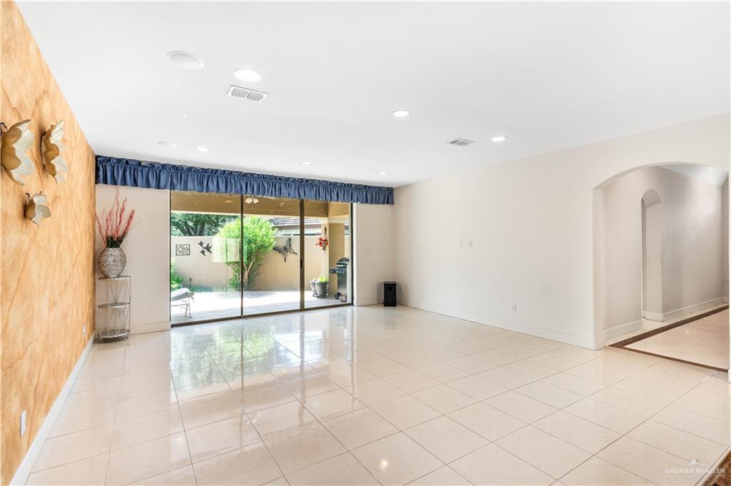 Photo 6 of 3849 D Street