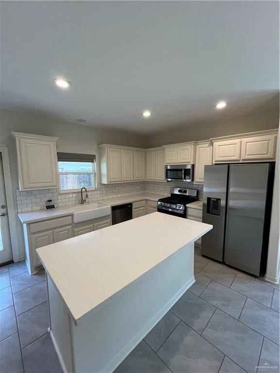 Photo 6 of 2700 Plumbago Avenue