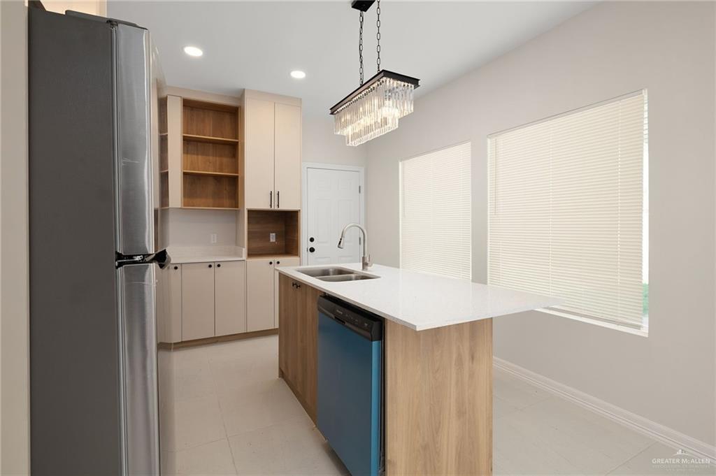 Photo 12 of 4305 Heron Avenue #5