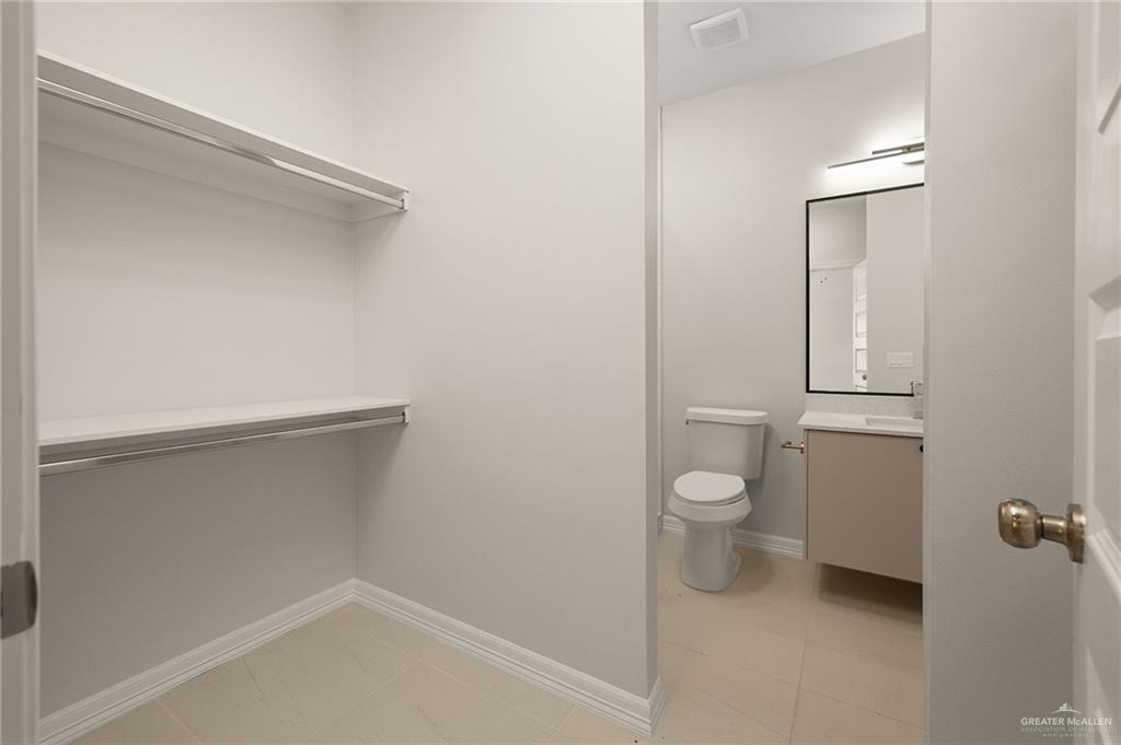 Photo 18 of 4305 Heron Avenue #5