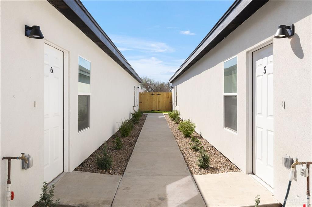 Photo 3 of 4305 Heron Avenue #5