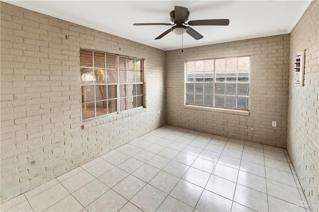 Photo 15 of 307 Cox Street