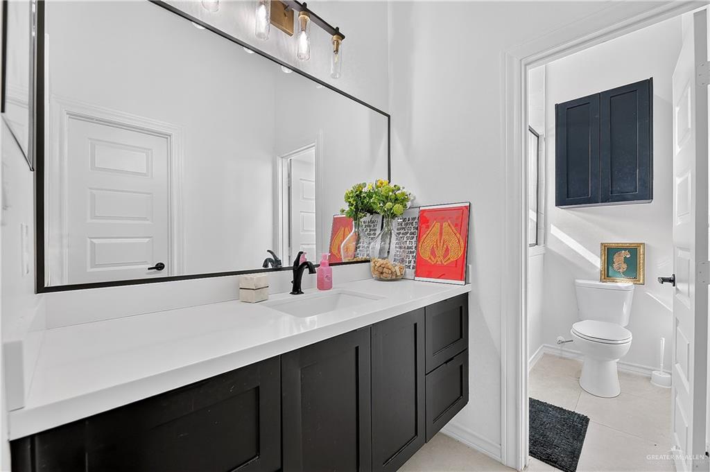 Photo 15 of 606 Glenwood Avenue
