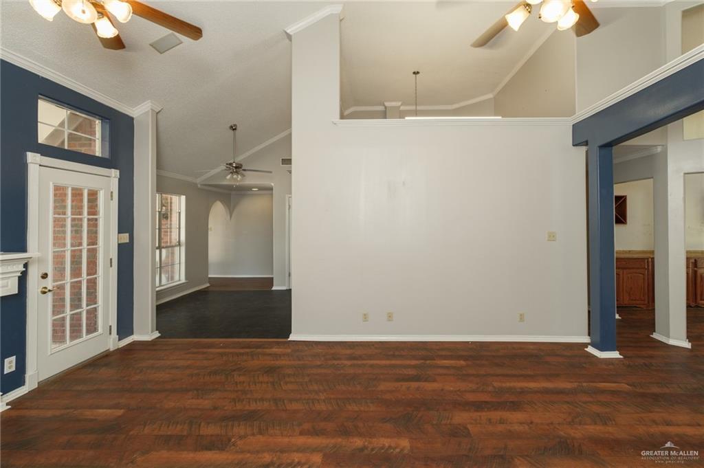 Photo 6 of 17268 Mayfield Road