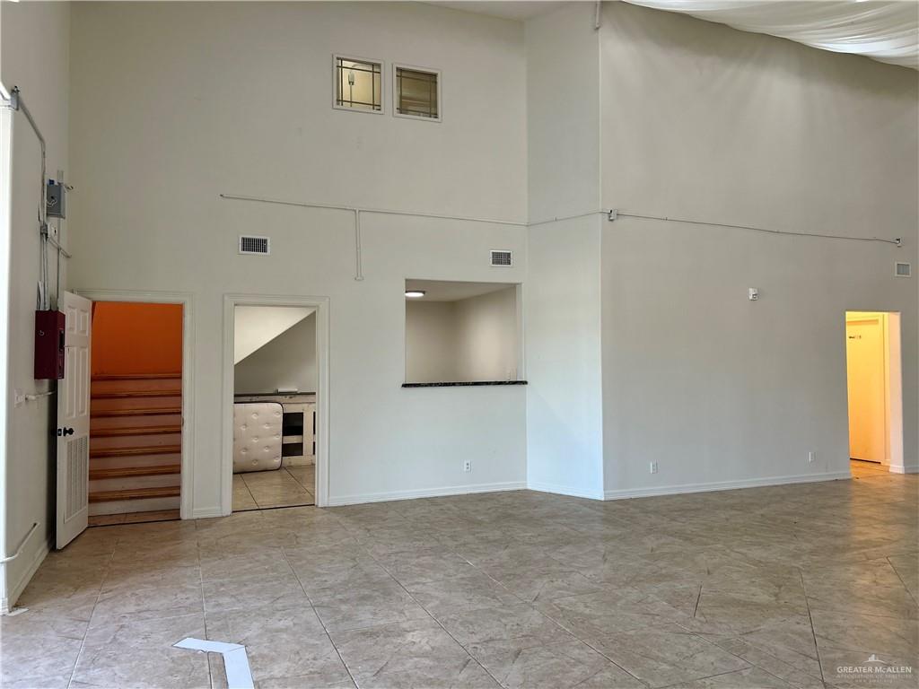 Photo 8 of 713 Santa Rosa Avenue