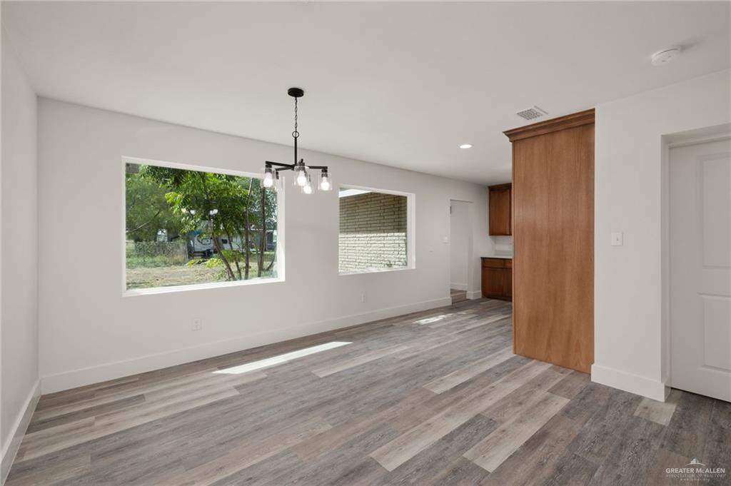 Photo 8 of 945 Tampico Avenue
