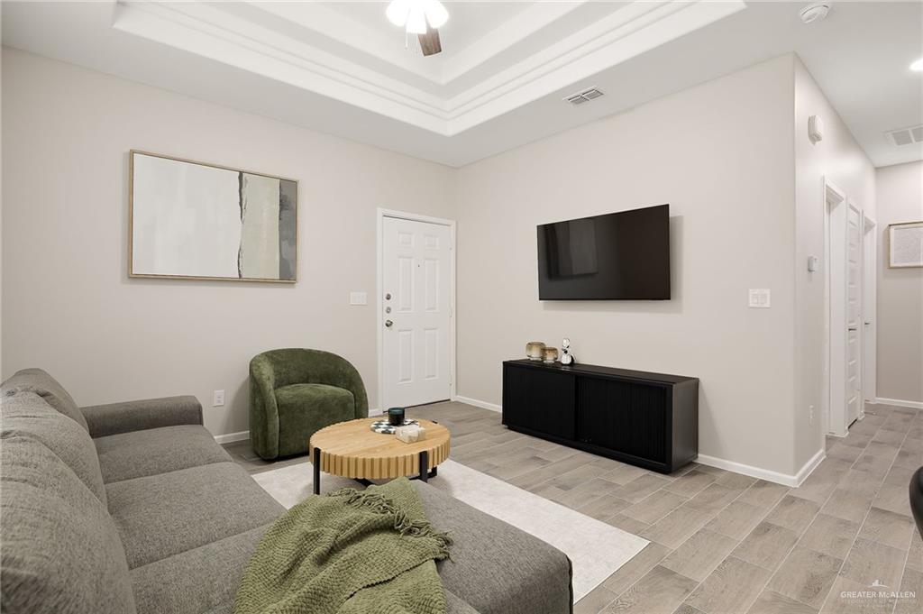 Photo 10 of 2504 Harrison Avenue #4