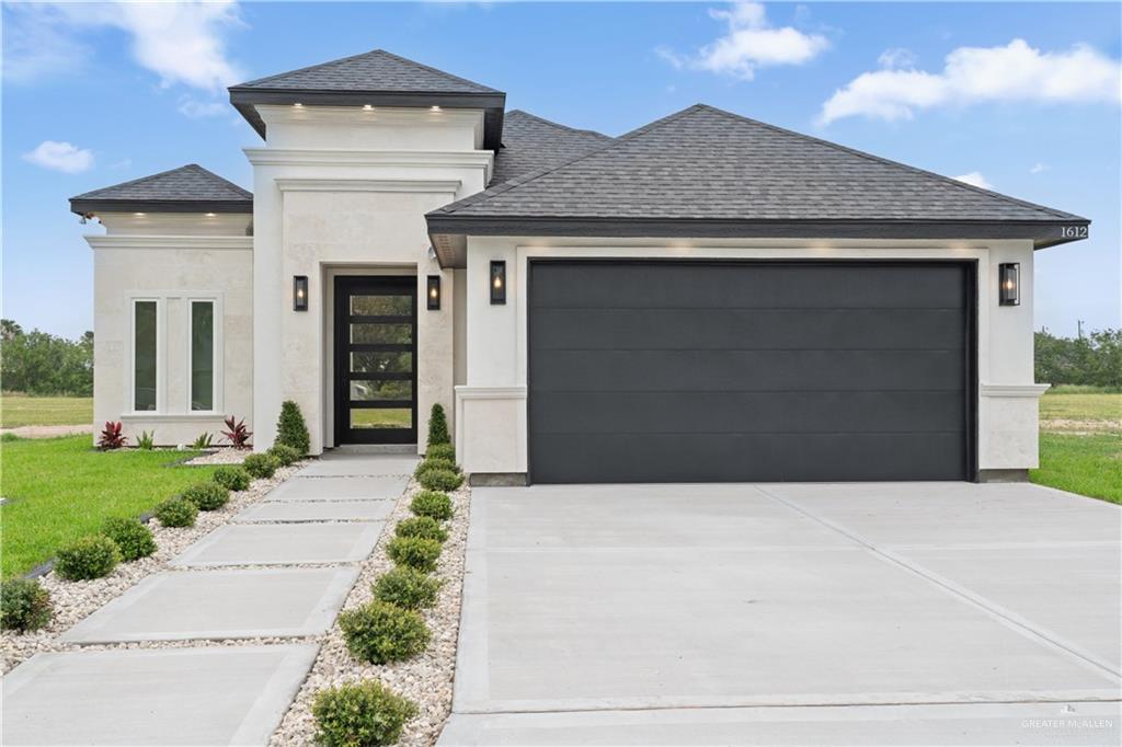 Photo 1 of 1612 Foxtail Street, Donna