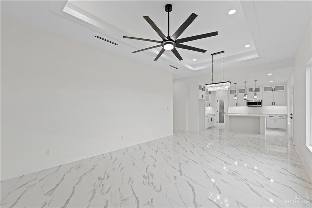 Photo 4 of 1612 Foxtail Street