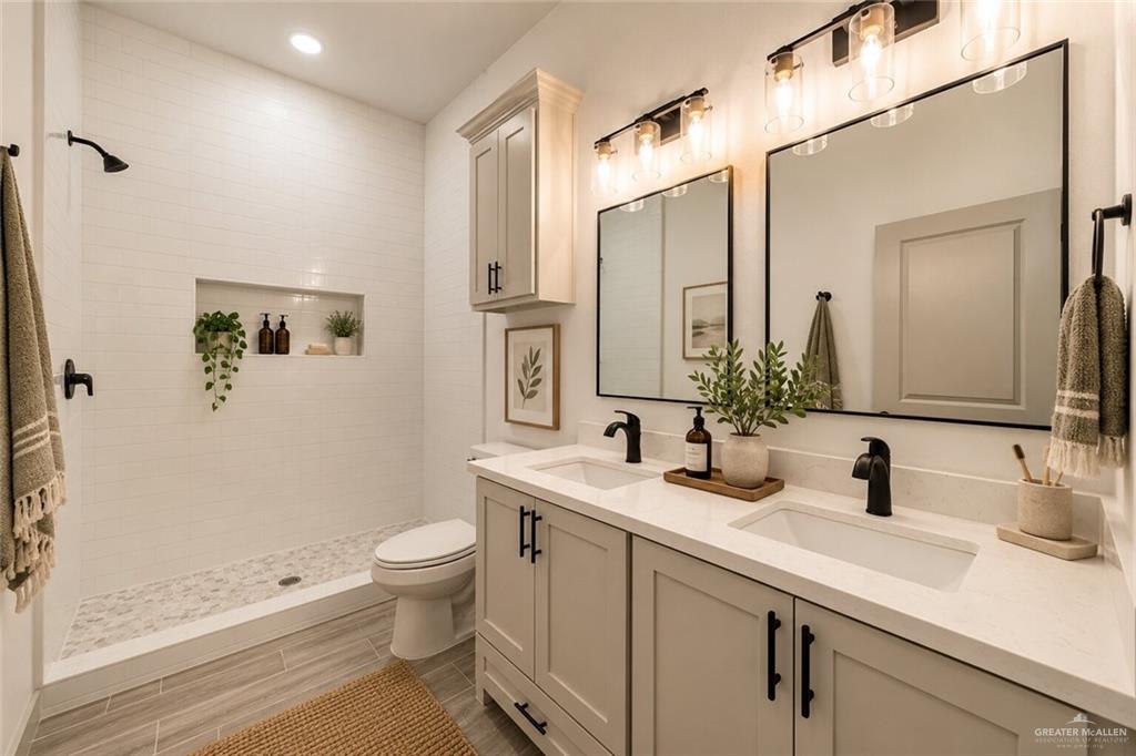 Photo 13 of 2316 Thornton Avenue