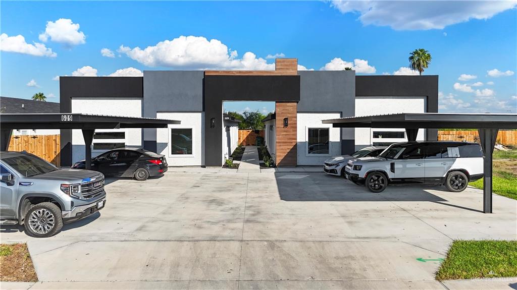 Photo 1 of 602 Buccaneer Drive, Hidalgo