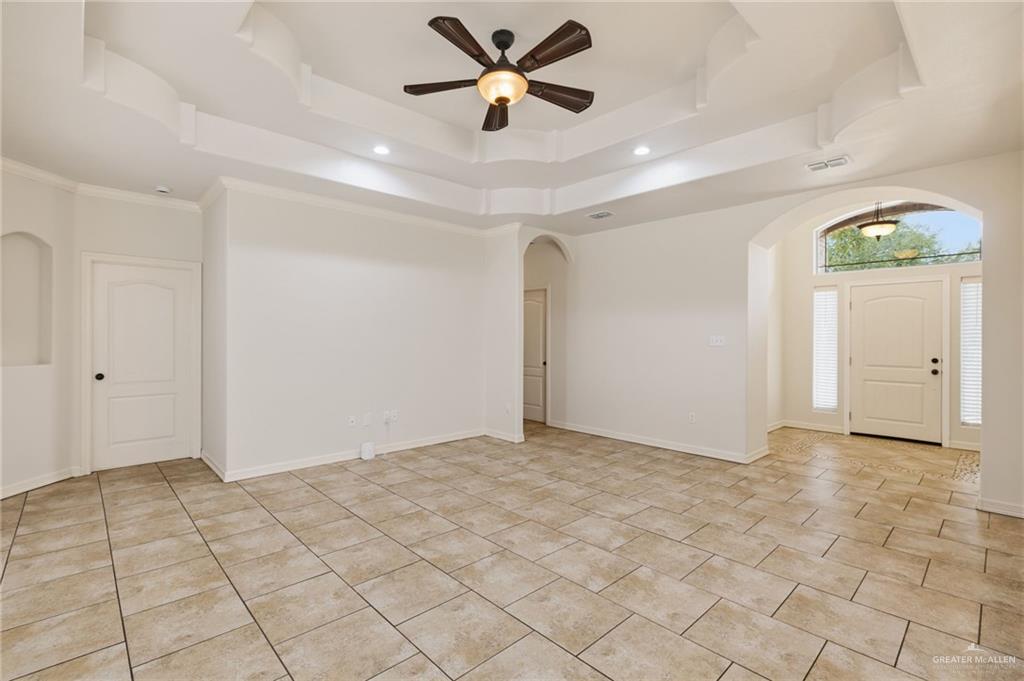 Photo 4 of 3121 Whitewing Avenue