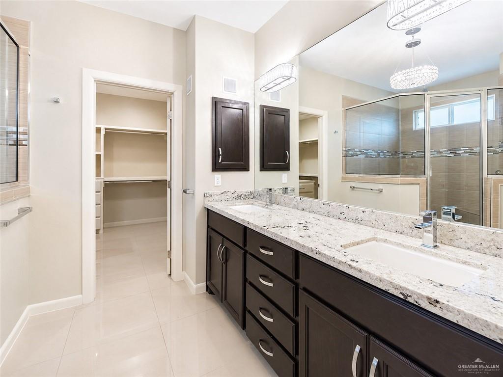 Photo 15 of 2914 Hackberry Avenue