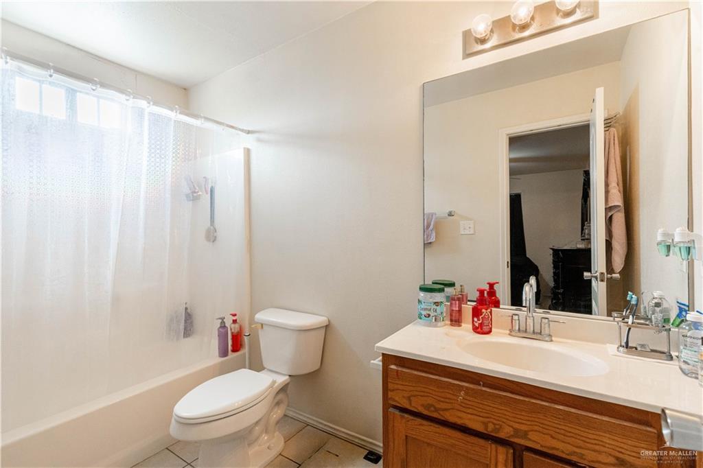 Photo 8 of 112 Linares Street