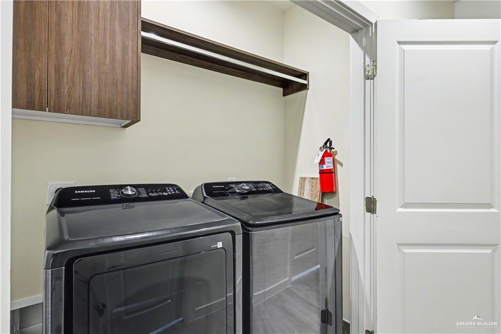 Photo 13 of 5800 Ozark Avenue #4