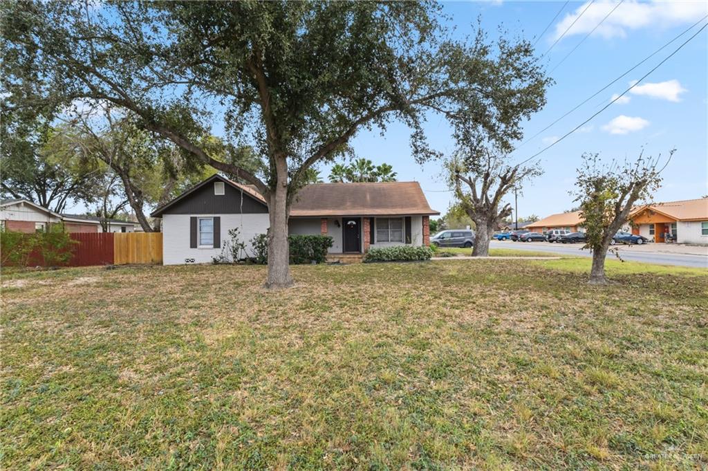Photo 1 of 700 Sam Houston Boulevard, Pharr