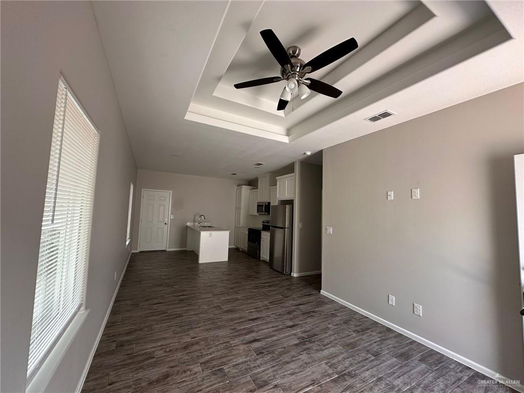 Photo 3 of 1308 Valle Vista Street