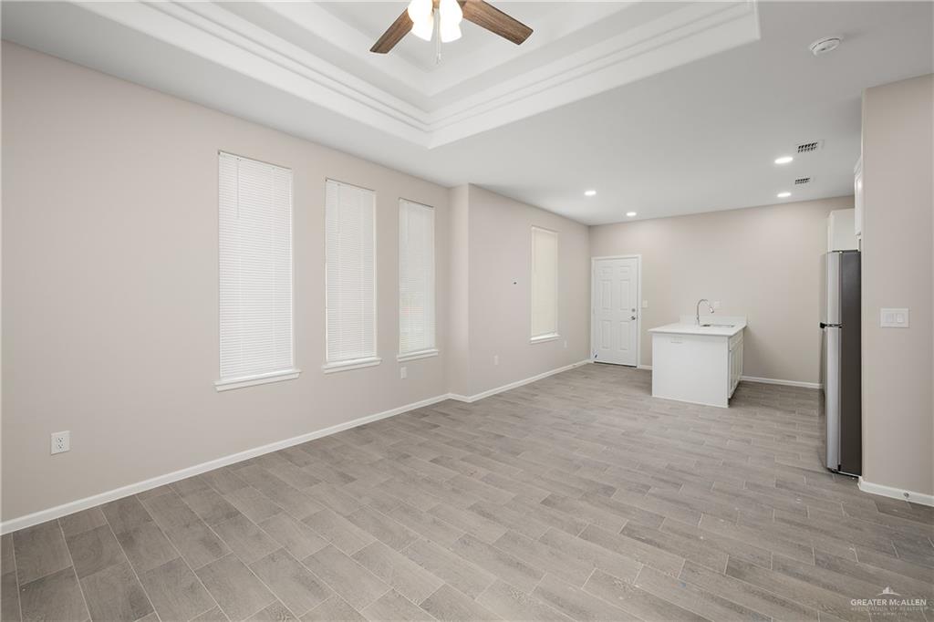 Photo 15 of 2708 Harrison Avenue #4