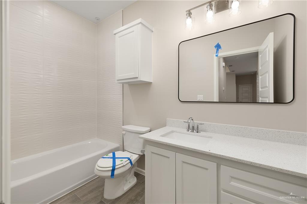 Photo 28 of 2708 Harrison Avenue #4
