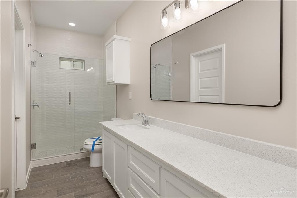Photo 31 of 2708 Harrison Avenue #4