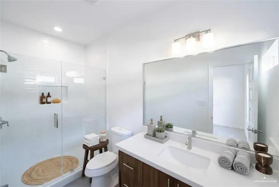 Photo 14 of 604 Onyx Avenue #4