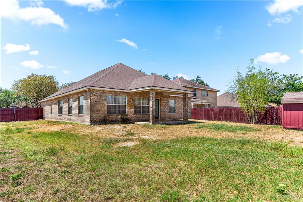 Photo 16 of 2300 Pelican Avenue