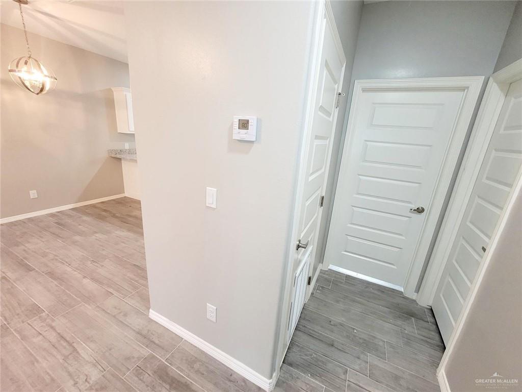 Photo 11 of 1817 Davenport Street #4